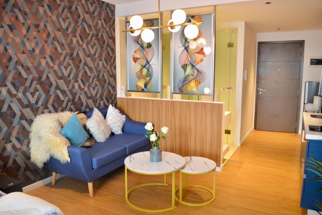 ماندالويونغ Luxxe Interior Design Condo - Novotel Residences At Acqua Private Residences المظهر الخارجي الصورة